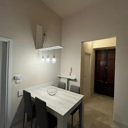 Ferienwohnung Alice In Centro Vercelli Exterior foto